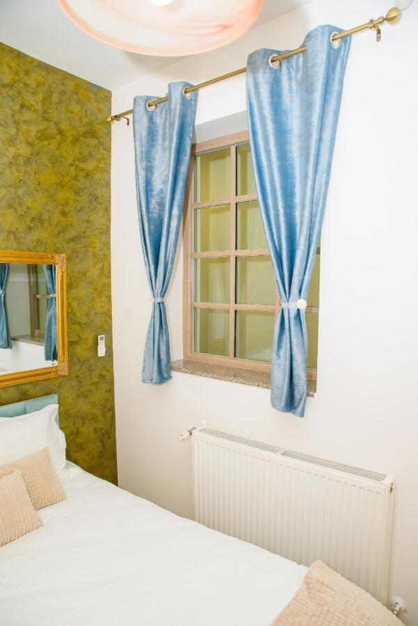Hotel Bistro Centru Vechi Krajowa Zewnętrze zdjęcie